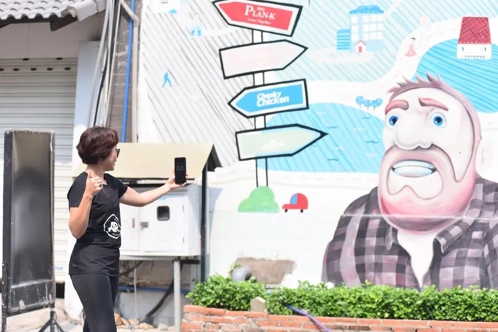 Chạy bộ kết hợp thực tế ảo và văn hóa đường phố ảnh 1