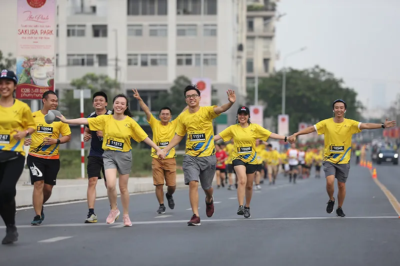 Khởi động đường chạy Sun Life Resolution Run 2020 ảnh 1