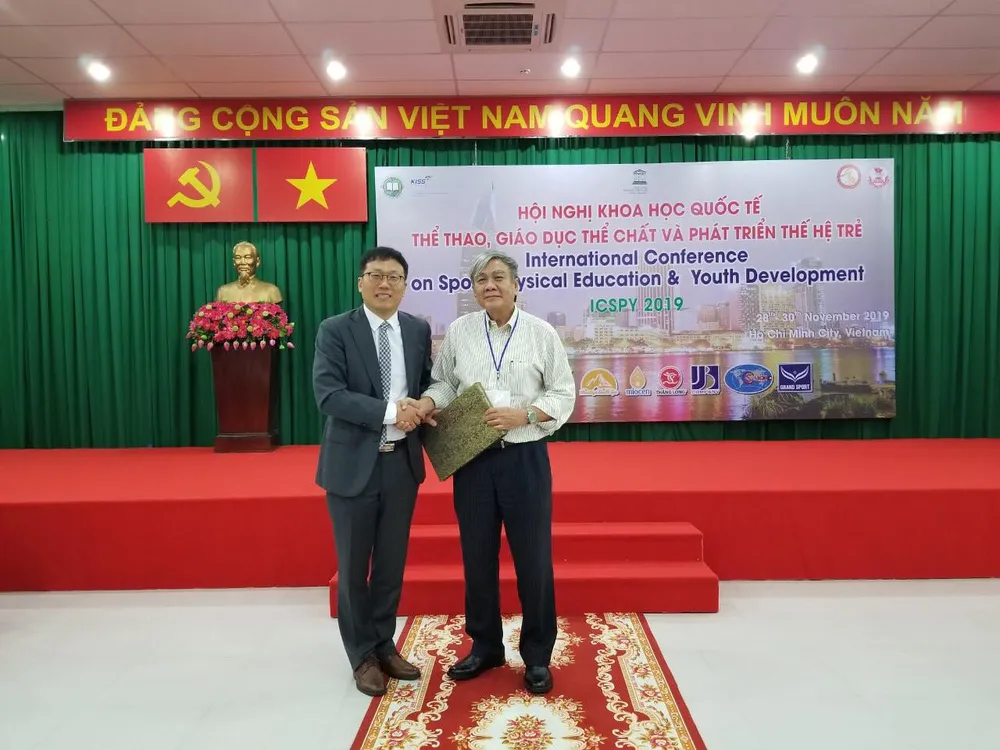 Đại học TDTT TPHCM khai mạc hội nghị 'Thể thao, Giáo dục thể chất và Phát triển thế hệ trẻ' năm 2019 ảnh 3