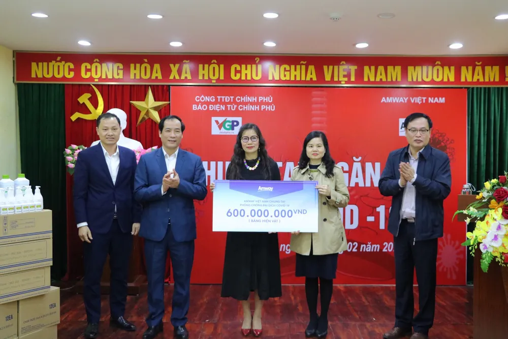 Amway Việt Nam chung tay cùng cộng đồng trong nỗ lực phòng chống dịch Covid-19 ảnh 2