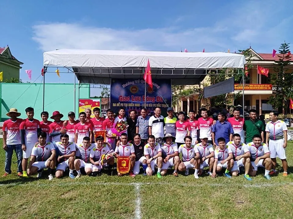 Ba Đề FC ấm tình quê hương