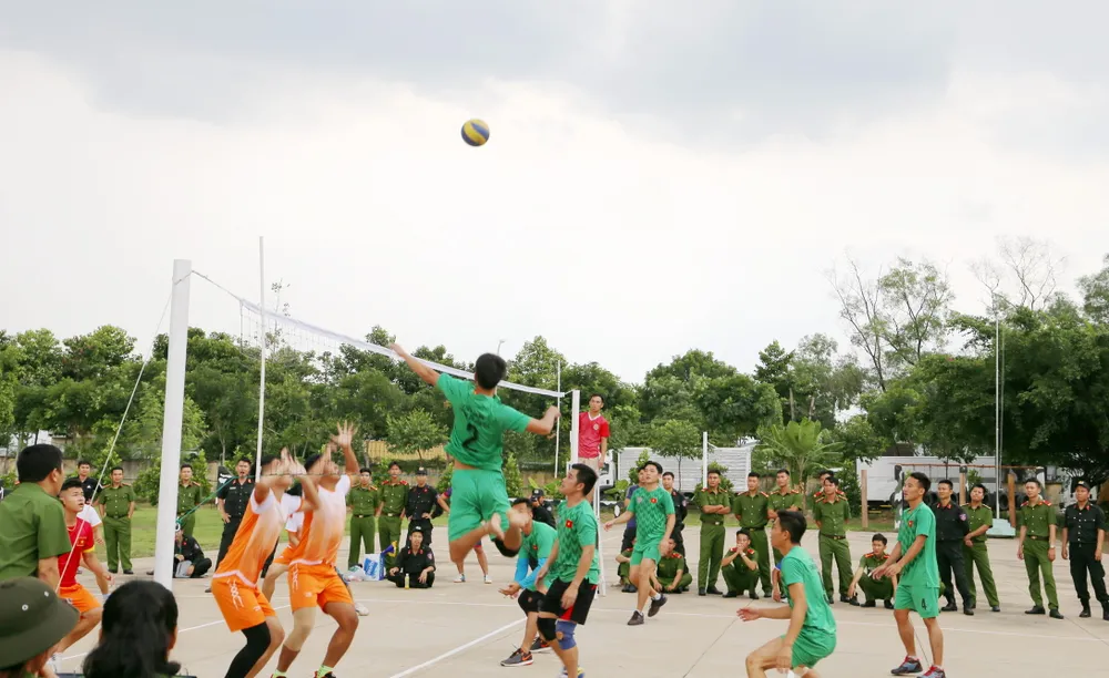 Cụm thi đua số 5 Đoàn Thanh niên Bộ Tư Lệnh CSCĐ tổ chức nhiều hoạt động kỷ niệm 75 năm ngày truyền thống lực lượng CAND ảnh 3