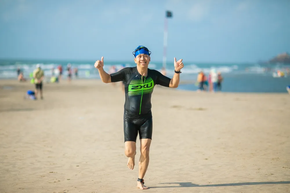 Mercedes-Benz Việt Nam tiên phong đồng hành Triathlon Việt Nam ảnh 2