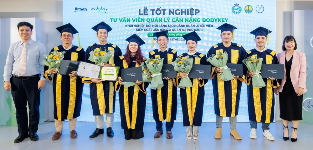 184 nhà phân phối amway hoàn tất khóa đào tạo tư vấn viên quản lý cân nặng Bodykey 2024