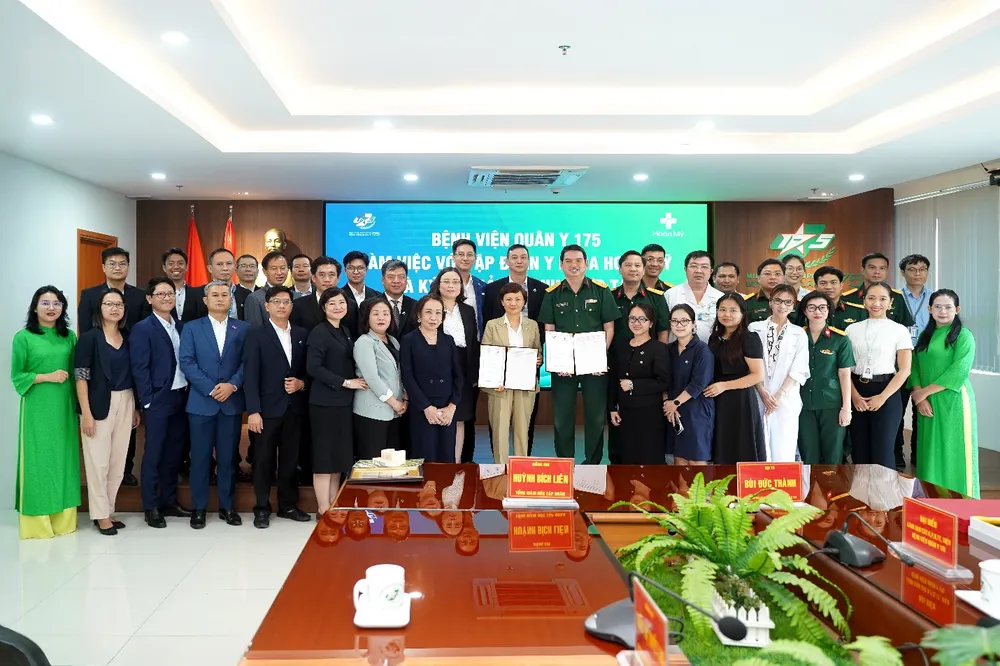 Tập đoàn Y khoa Hoàn Mỹ và Bệnh viện Quân y 175 hợp tác về chuyên môn và đào tạo, nghiên cứu khoa học