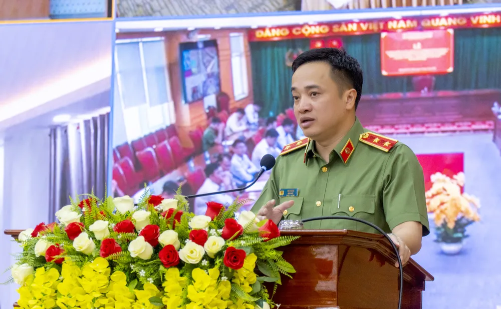 Trung tướng Mai Hoàng phát biểu tại buổi lễ.jpg