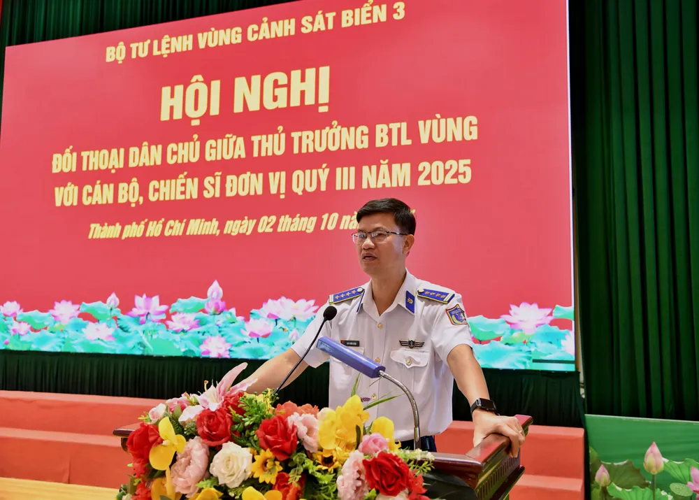 Đại tá Cao Xuân Quận, Phó Chính ủy Vùng Cảnh sát biển 3 Chủ trì Hội nghị.jpeg