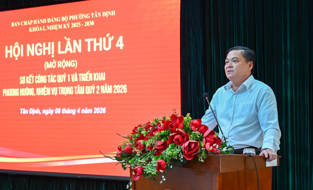 Đồng chí Trần Văn Cư, phát biểu tại hội nghị.jpg