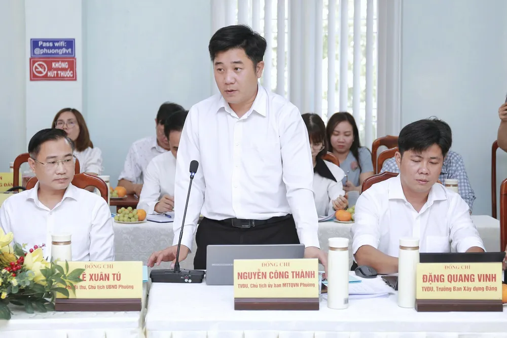 Đại diện Ủy ban MTTQ Việt Nam phường Tam Thắng phát biểu, nêu ý kiến.jpg