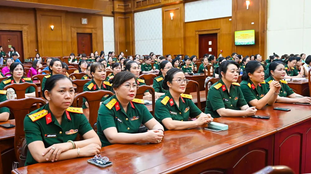 Đại biểu tham dự chương trình - 4.jpg