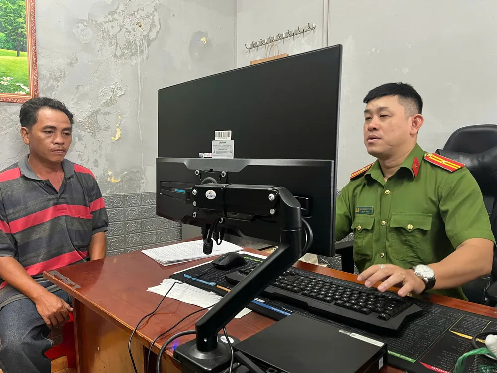 chong nguoi thi hanh cong vu 1.jpg