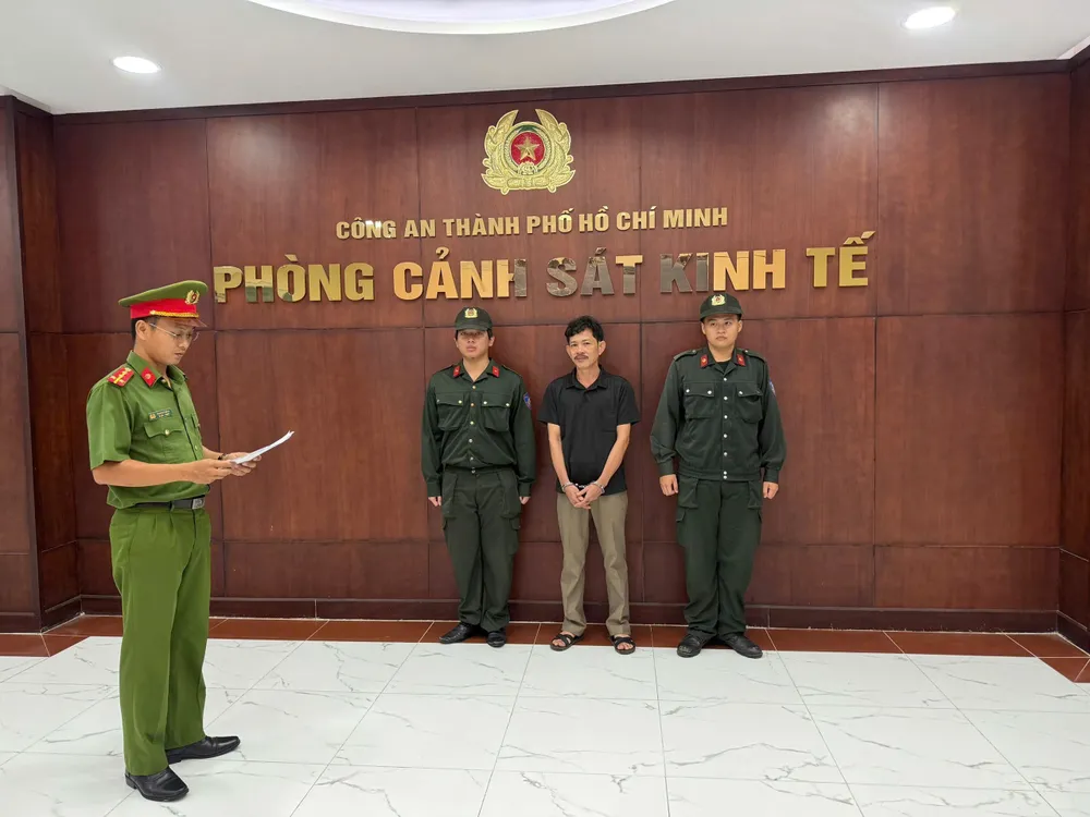 Trần Quang Vũ.jpg