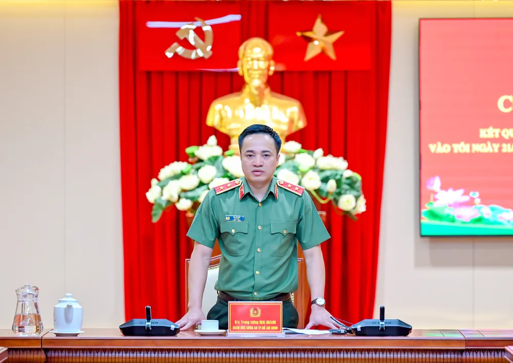 Trung tướng Mai Hoàng, Giám đốc Công an TPHCM phát biểu tại họp báo.jpg