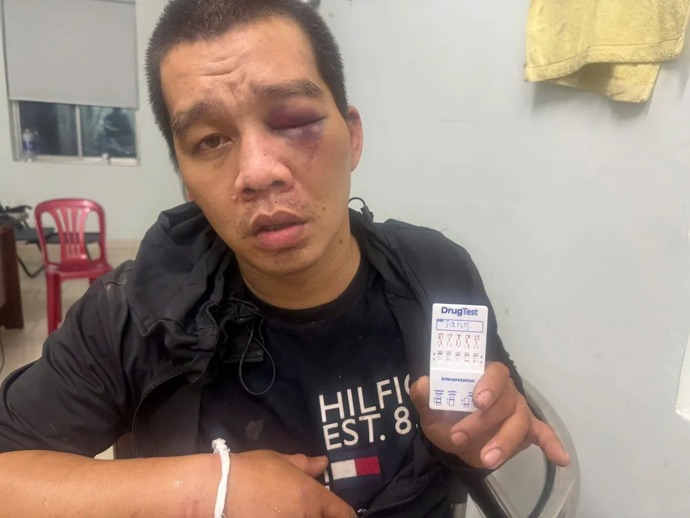 Đối tượng Võ Văn Sang, dùng dao và hơi cay để tấn công lực lượng Công an..jpg