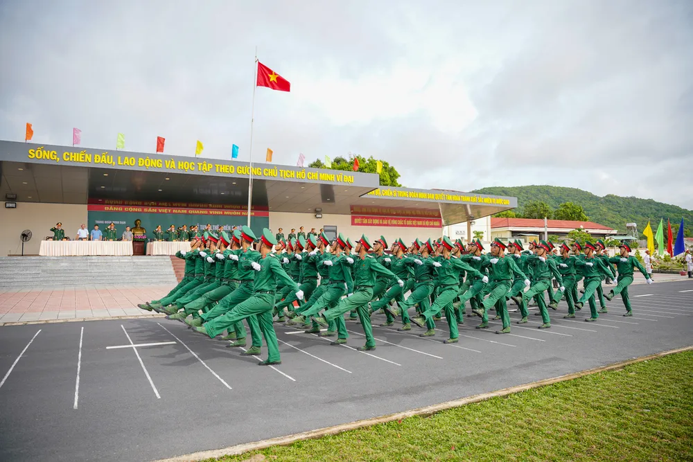 Trung doan Minh Dam 3.jpg