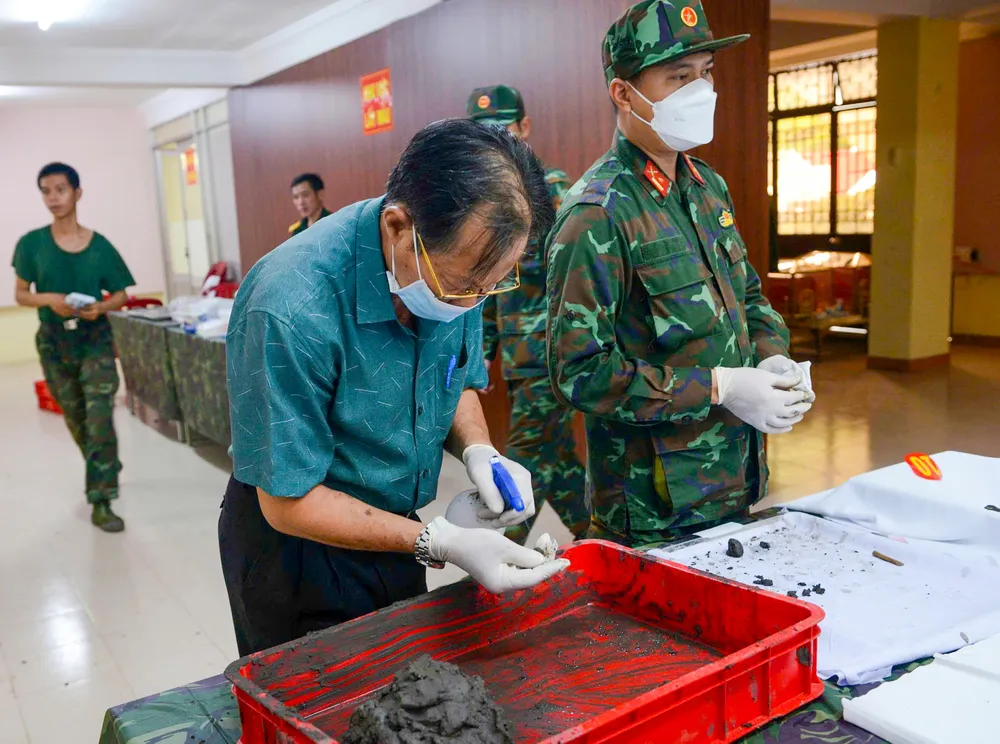 1 - 11 KHAI QUAT.jpg