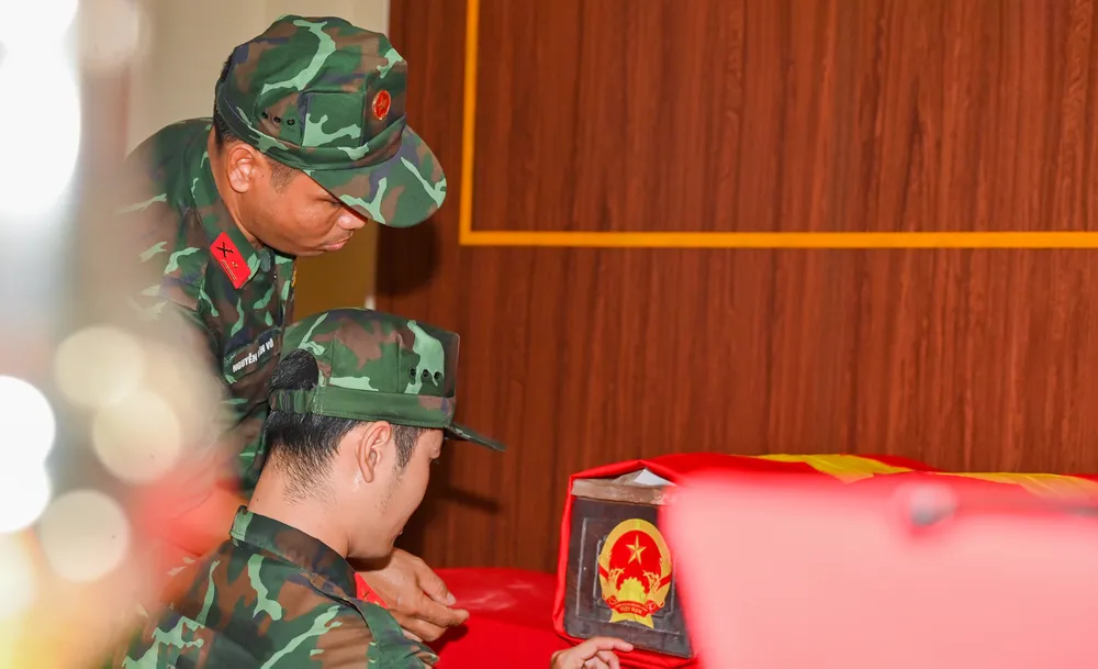 1 - 7 KHAI QUAT.jpg