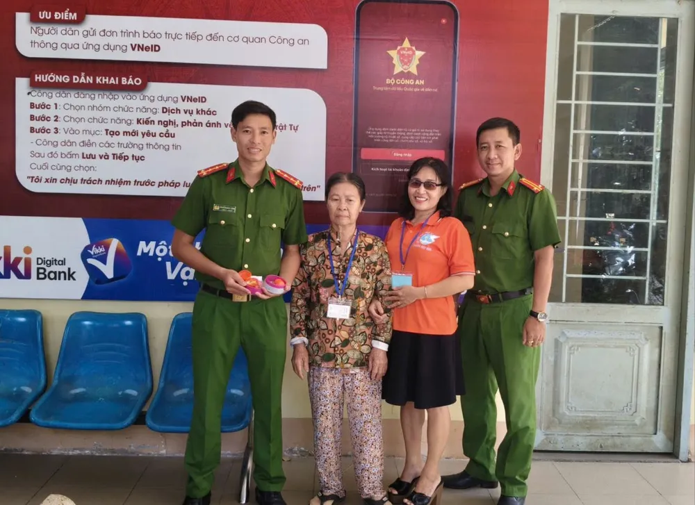 nu trang 3.jpg