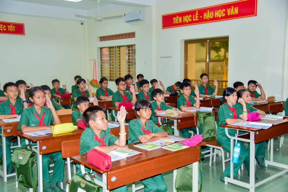 Học sinh trường Thiếu sinh quân 3-2.jpg