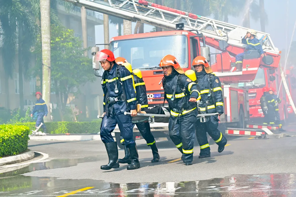 Diễn tập chữa cháy 17.jpg