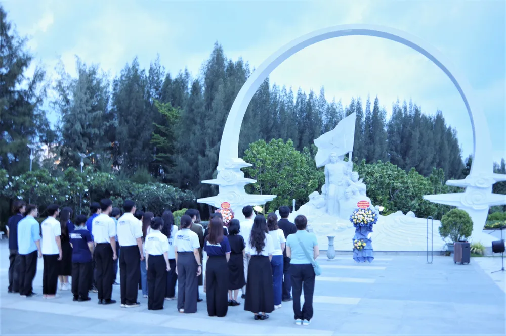 Học viện Hải quân (1).jpg