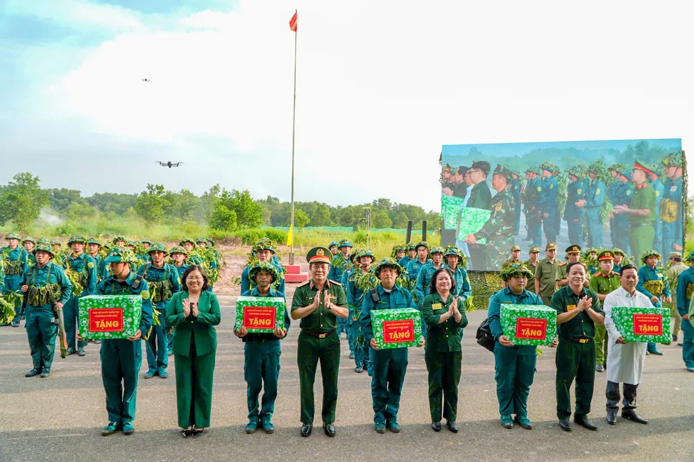 Diễn tập tác chiến khu vực phòng thủ - 10.jpg