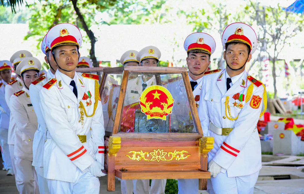 Nghia trang 2.jpg