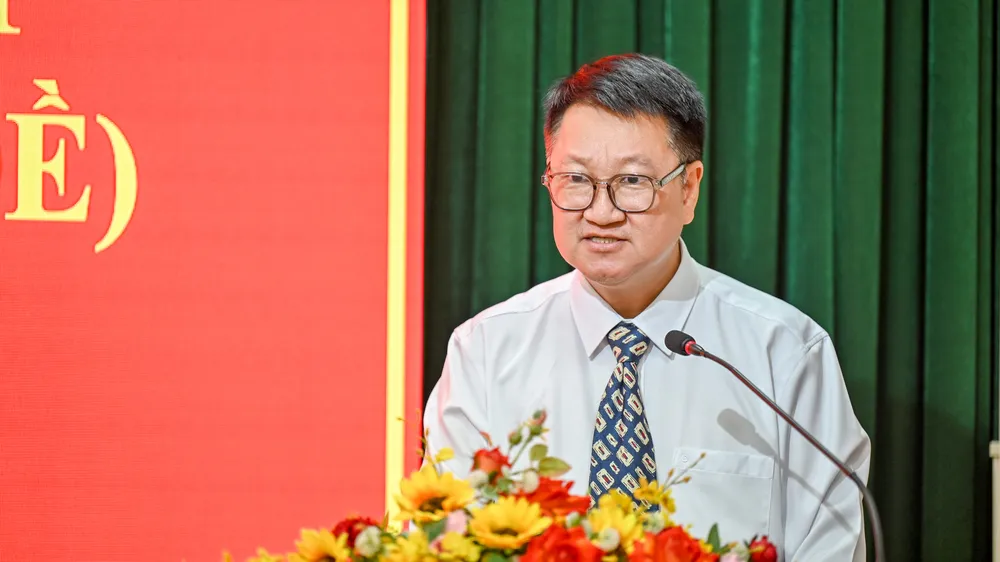 Chủ tịch UBNC Bến Thành 3.jpg