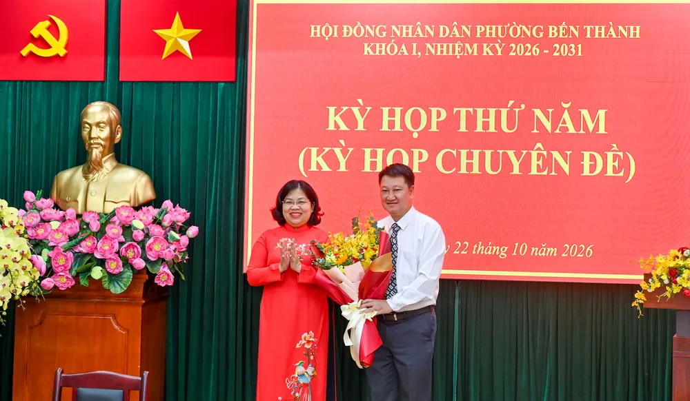 Chủ tịch UBND Bến Thành 1.jpg