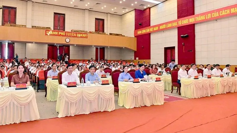 Các đại biểu tham dự hội nghị