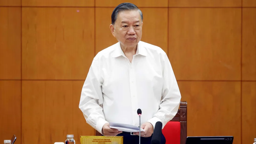 Tổng Bí thư, Chủ tịch nước Tô Lâm phát biểu chỉ đạo tại buổi làm việc (ẢNH: TTXVN)