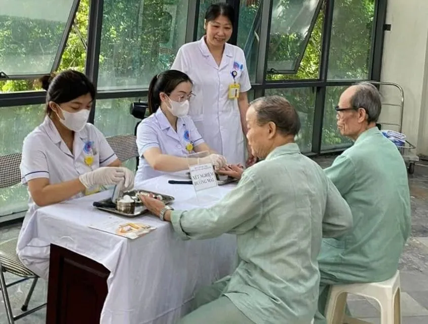 Mỡ máu cao: Không nên vội uống thuốc khi thấy chỉ số tăng
