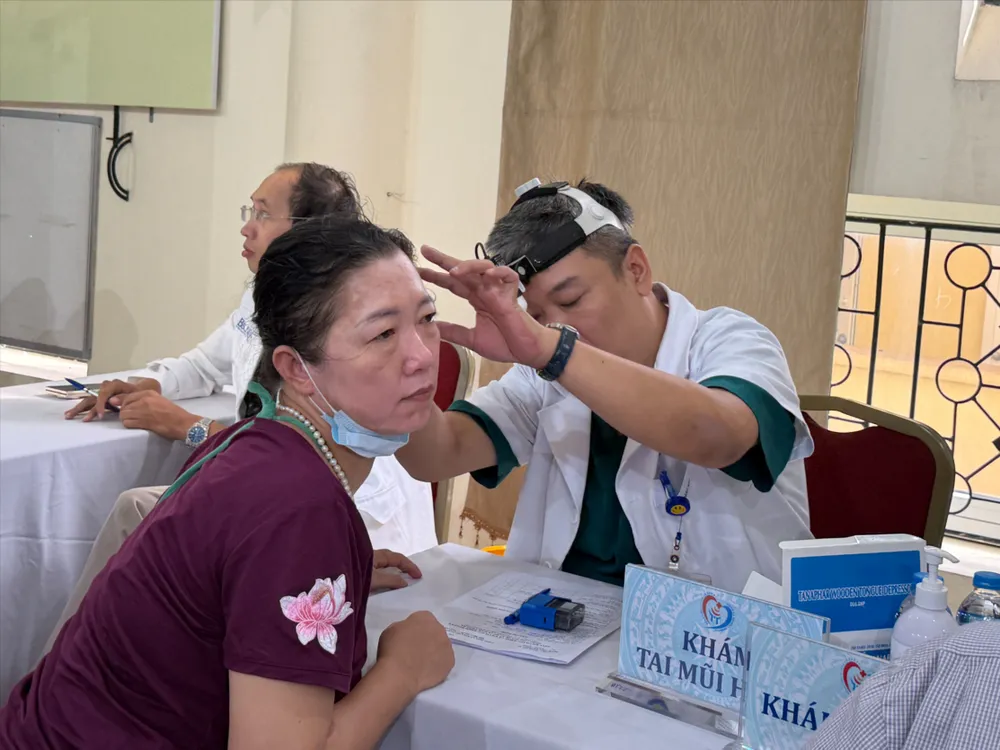 Bộ Y tế tháo gỡ vướng mắc khi khám sức khỏe định kỳ miễn phí toàn dân