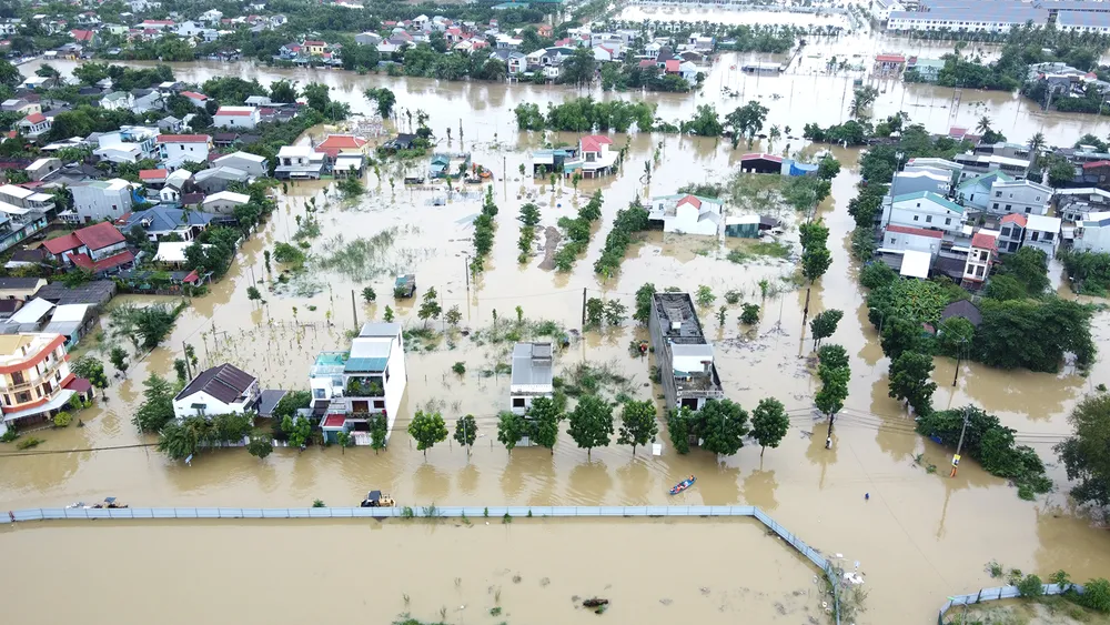 TP Huế đã bị nước lũ đe dọa