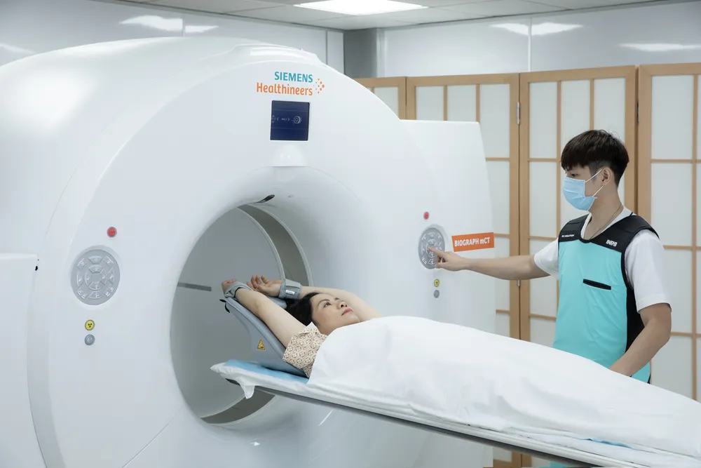 Hệ thống Siemens Biograph mCT 64 PET_CT full AI lần đầu tiên có mặt tại Việt Nam_.jpg