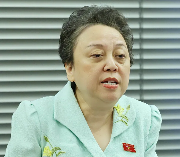 phong lan-edit10.jpg