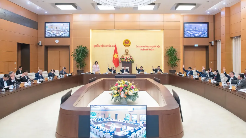 Ủy ban Thường vụ Quốc hội biểu quyết thông qua Nghị quyết liên tịch quy định chi tiết việc tổ chức tiếp xúc cử tri của đại biểu Quốc hội và đại biểu HĐND các cấp