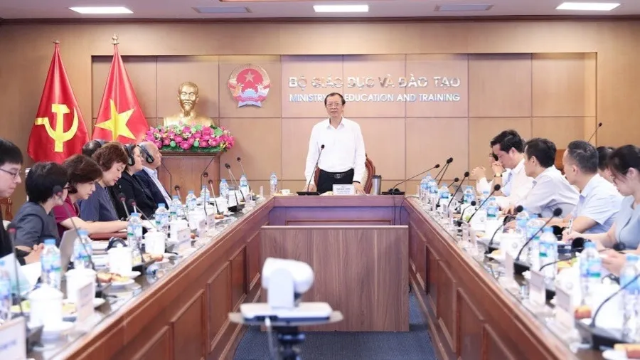 Quyết tâm cao đưa tiếng Anh trở thành ngôn ngữ thứ hai trong trường học