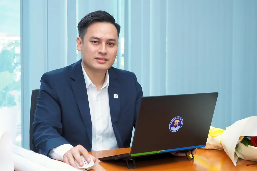 Th.S. Bùi Mai Hoàng Lâm – Phó Giám đốc Trung tâm Tư vấn tuyển sinh (Trường ĐH Văn Hiến). Ảnh: HOÀNG HÙNG