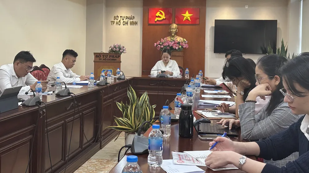 Sở Tư pháp TPHCM tham dự hội thảo tại điểm cầu TPHCM. Ảnh: THANH HIỀN