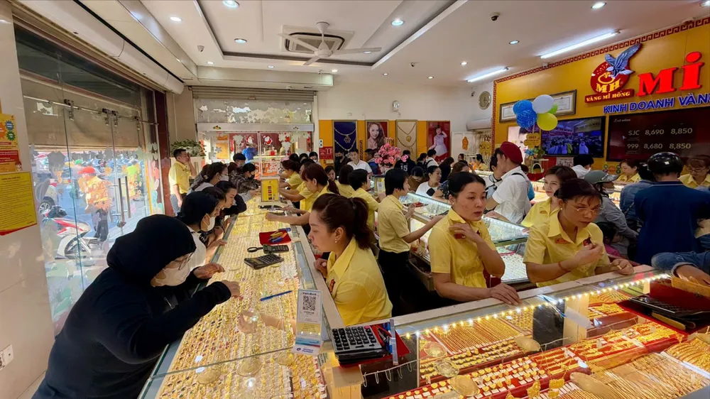 Chiều nay 4-12, giá vàng trong nước giảm