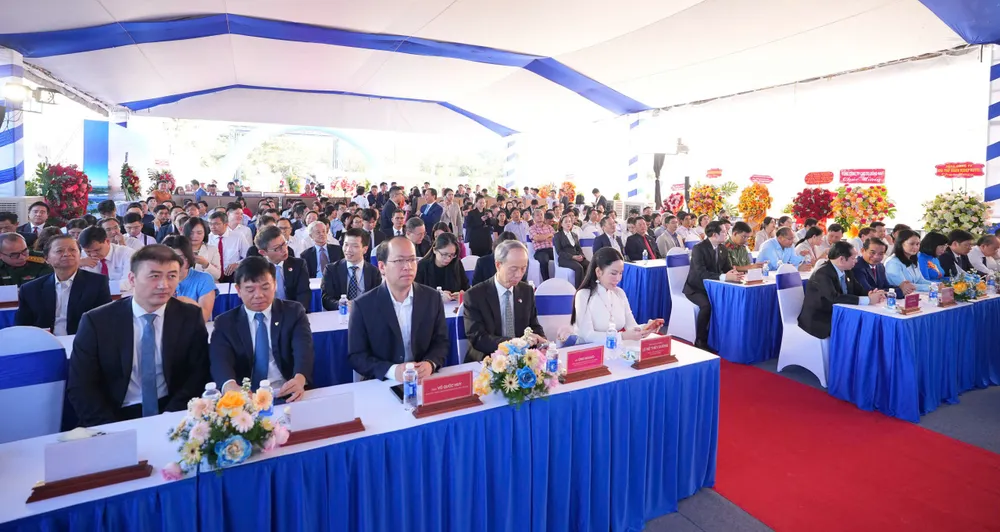 Quang cảnh buổi lễ khởi động dự án khu công nghiệp Bàu Cạn - Tân Hiệp.jpg