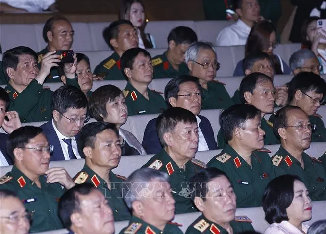 Đại biểu dự chương trình nghệ thuật "Thanh âm dưới ánh mặt trời". Ảnh: TTXVN