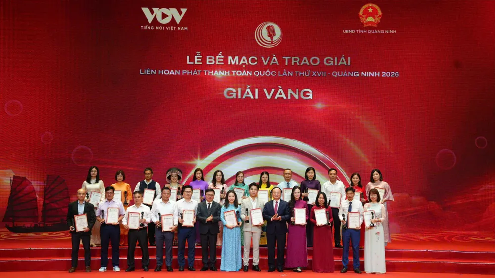 Trao giải cho 24 tác phẩm được giải vàng