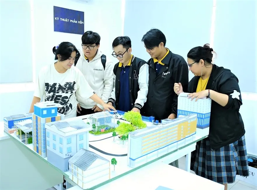 SV ngành kỹ thuật phần mềm.jpg