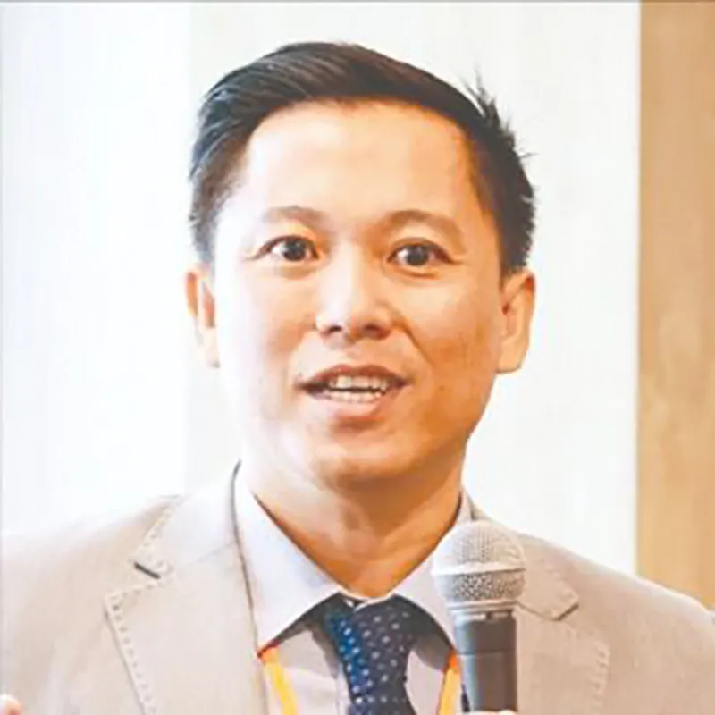 nguyen-trong-luan-4750-6315 rs800.jpg