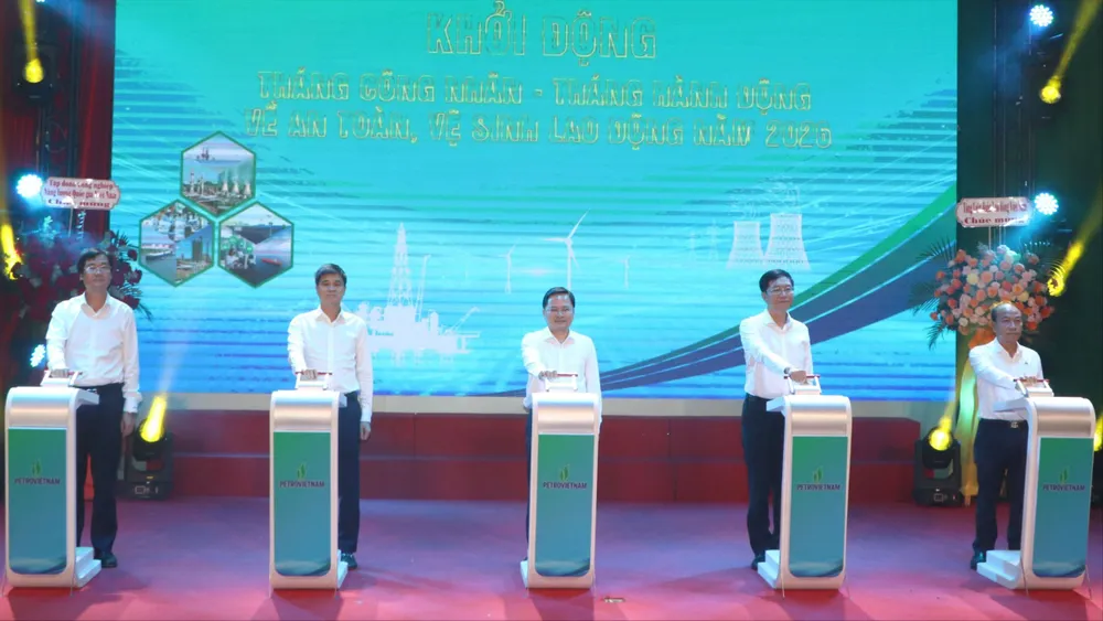 Thực hiện nghi thức phát động Tháng công nhân năm 2026 của Petrovietnam
