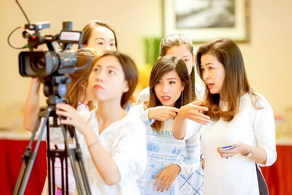 Nhóm phóng viên Báo SGGP phối hợp tác nghiệp tại sự kiện Quả Bóng Vàng