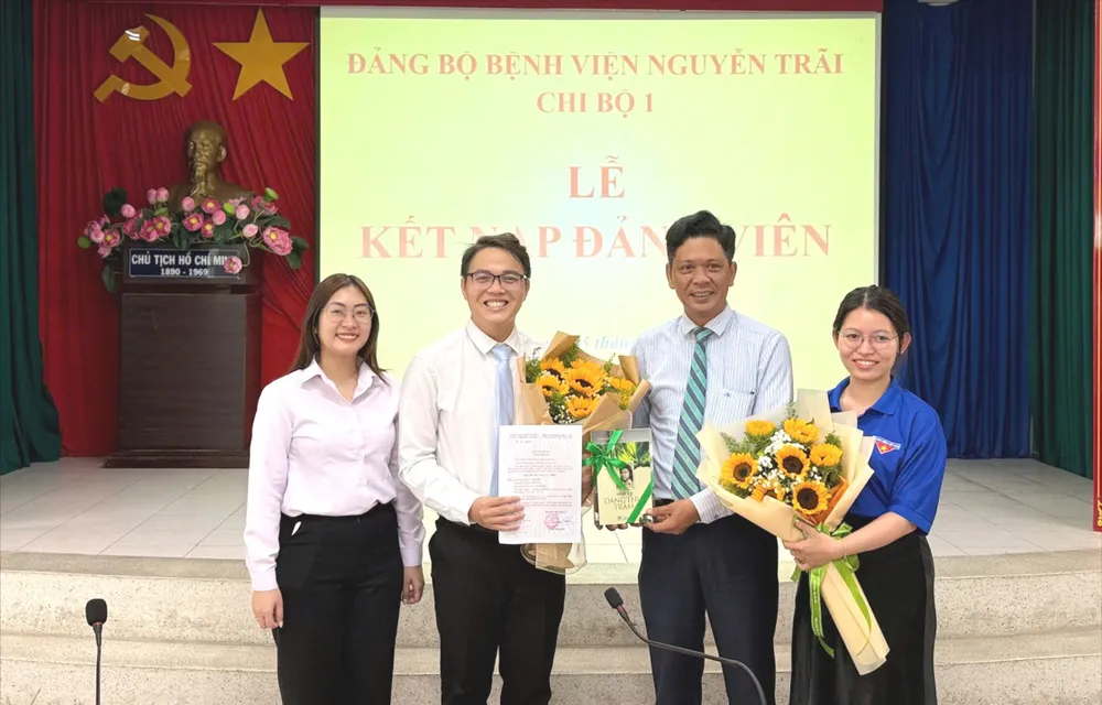 1. Huỳnh Duy Linh - Bác sĩ Khoa Ngoại tiết niệu Bệnh viện Nguyễn Trãi (2).jpg