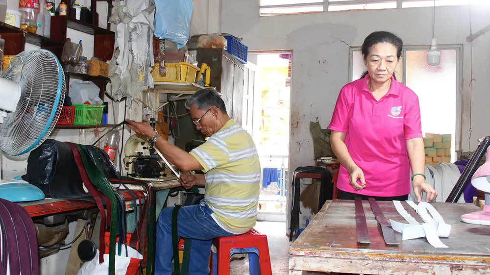 Bà Nguyễn Thị Thanh Thủy luôn đồng hành với chồng, là thương binh hạng 2/4 phát triển kinh tế, chăm lo gia đình